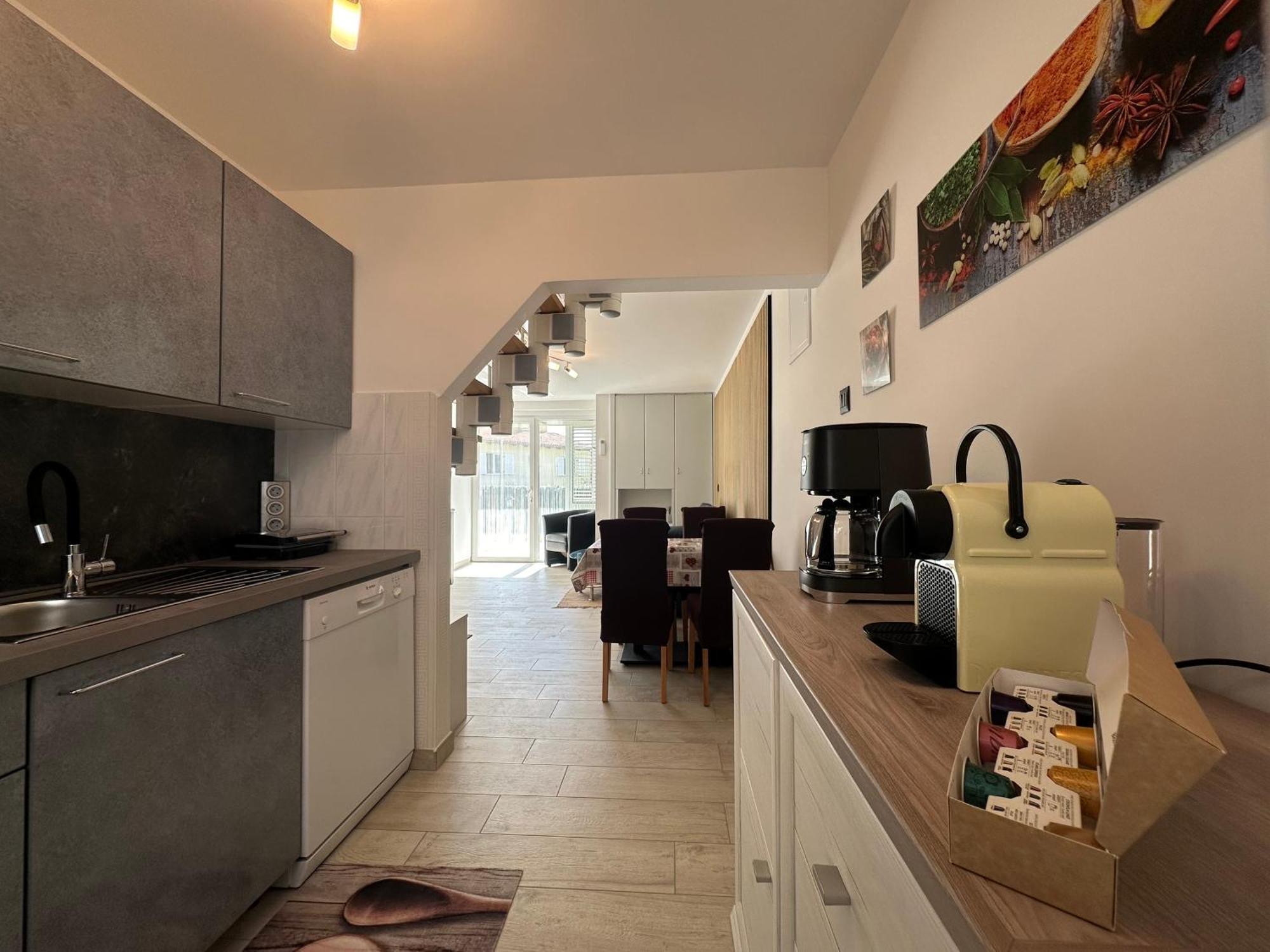 Villa Anthony โรวีน ภายนอก รูปภาพ